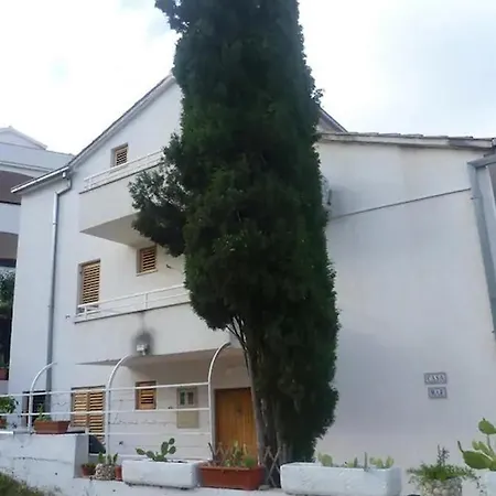 Businci 17652a * Трогир